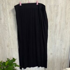a.n.a Elegant Black Maxi Skirt